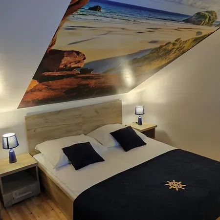 Goscinne Pod Kasztanami *