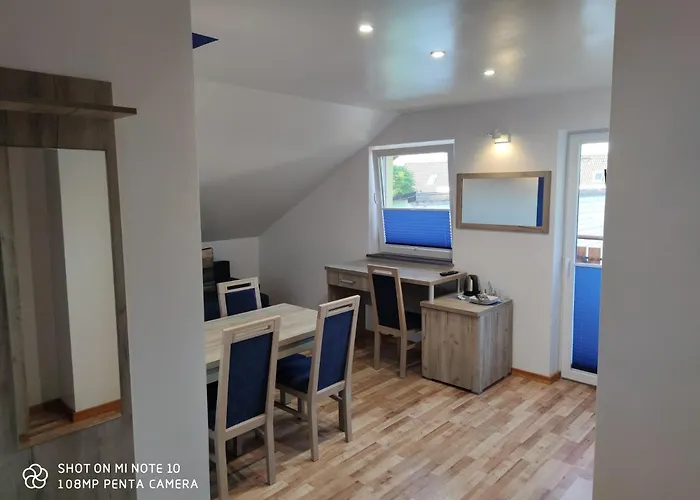 Goscinne Pod Kasztanami *