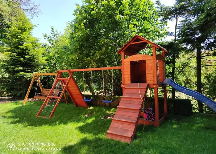 Goscinne Pod Kasztanami *